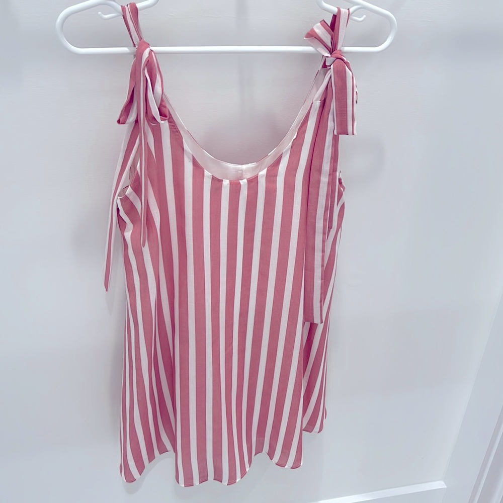 Buddy Love Summer Tie Top Tank!